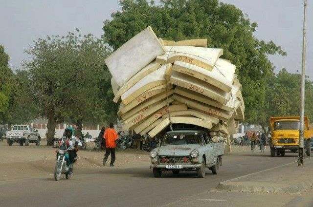 10 Foto Mobil yang Menderita Karena Dipaksa Bawa Muatan yang Membahayakan, Jangan Ditiru Pas Mudik!