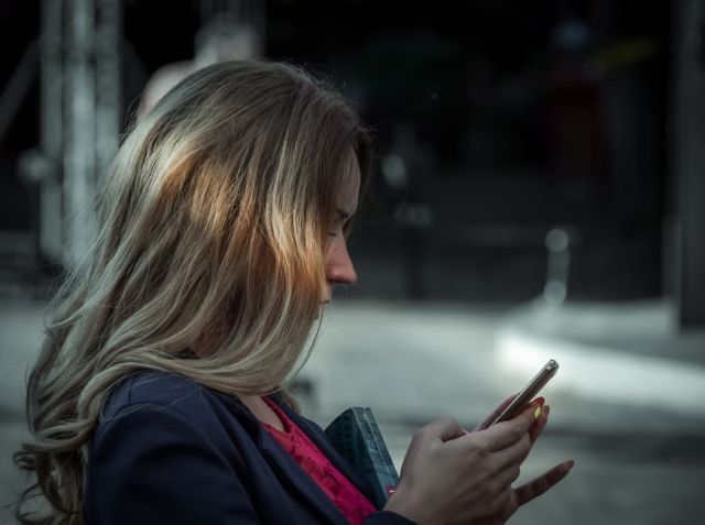 woman-using-her-smartphone