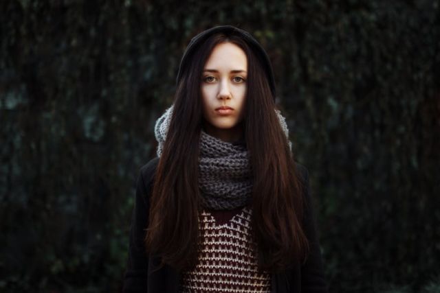 portrait-of-young-woman