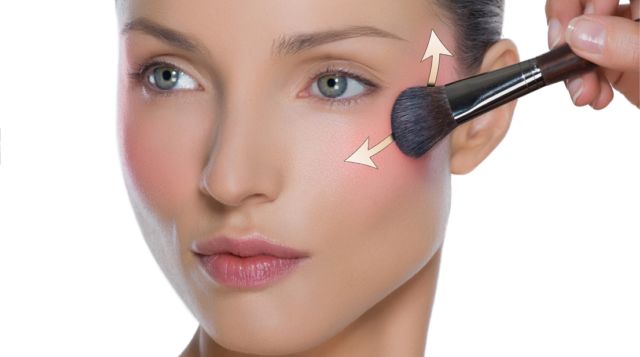 Belajar Make-Up Tanpa Kursus dengan 5 Step Mudah Ini. No Menor, No Norak!