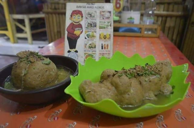 Bakso Buaya Beranak Ini Bentuknya Memang Ngeri, Tapi Rasanya Begitu Nikmat!