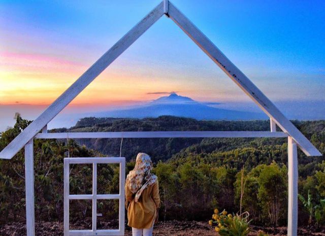 Pintu Langit, Spot Foto Paling Hits dan Instagrammable di Dlingo, Bantul. Bakal Bikin Kamu Enggan Pulang!