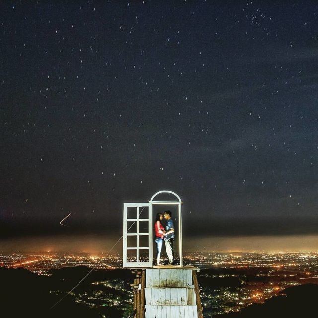 Pintu Langit, Spot Foto Paling Hits dan Instagrammable di Dlingo, Bantul. Bakal Bikin Kamu Enggan Pulang!