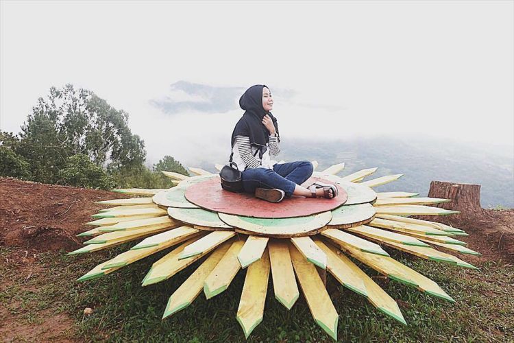 Nggak Cuma Dieng Aja, Tana Toraja Juga Punya Negeri di Atas Awan yang Keren Memesona!