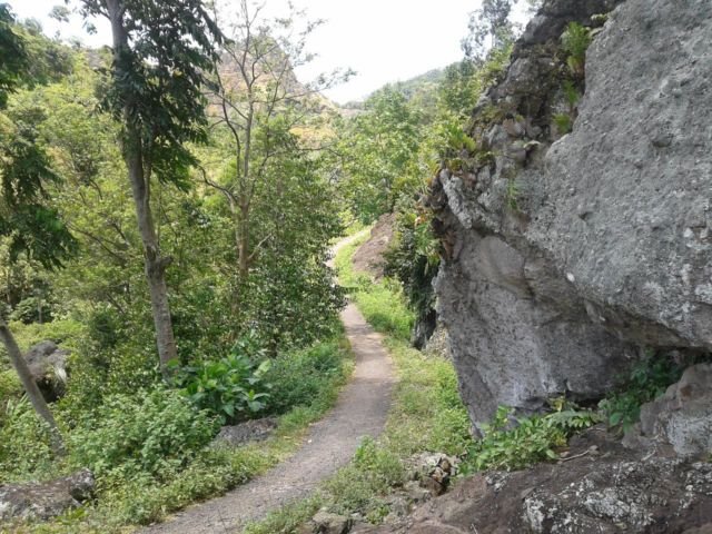 Gunung Batu Lawang