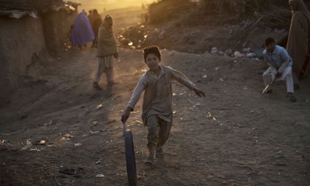 Mirisnya Nasib Anak-anak Cowok di Afghanistan Ini. Disuruh Bersolek, Menari, dan Jadi Budak Seksual