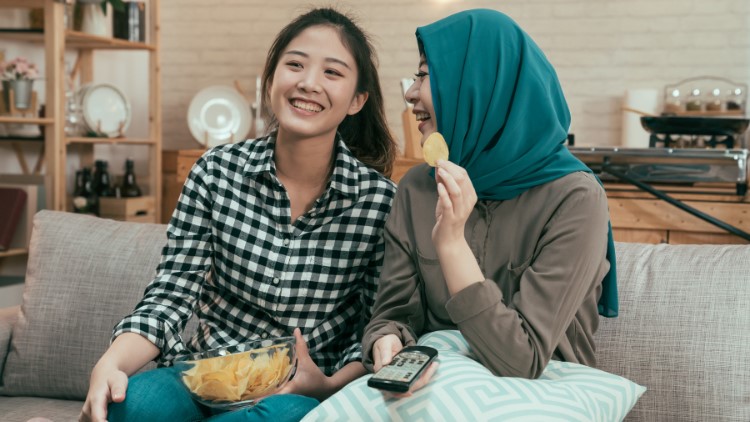 8 Cara Membangun Chemistry dengan Adik atau Kakak Pacar, Biar Restu Dari Mereka Pun Lancar