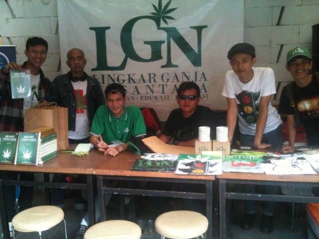 Di Beberapa Tempat Berikut Ternyata Ganja Legal, Lho. Tapi Tetap Ada Aturan yang Sangat Ketat Sih