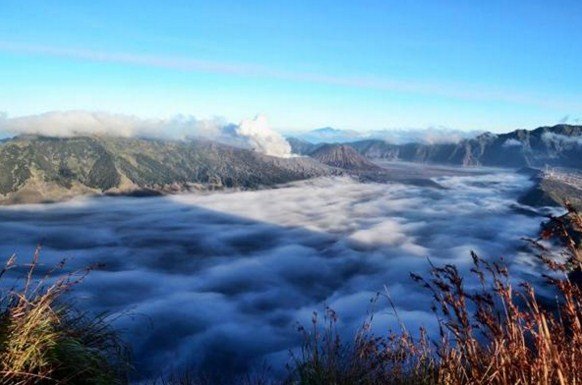 Indahnya Wisata Puncak B-29, Surga di Atas Awan