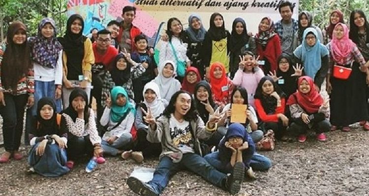 9 Suka Duka Menjadi Mahasiswa Sastra Indonesia