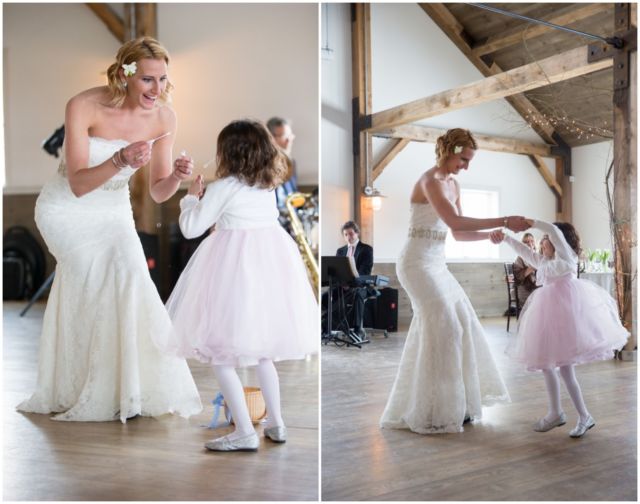 18 Inspirasi Foto Pengantin Wanita Saat Foto Bareng Flower Girl. Momen Uwuwu-nya Dapet Banget!