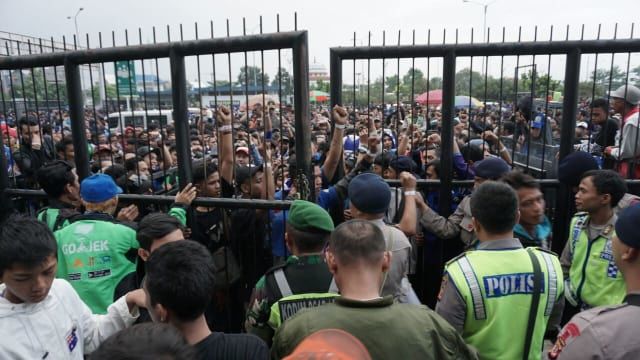 Seorang Bobotoh Tewas di Tangan Kubunya Sendiri. Kultur Kekerasan dalam Olahraga Ini Harus Berhenti