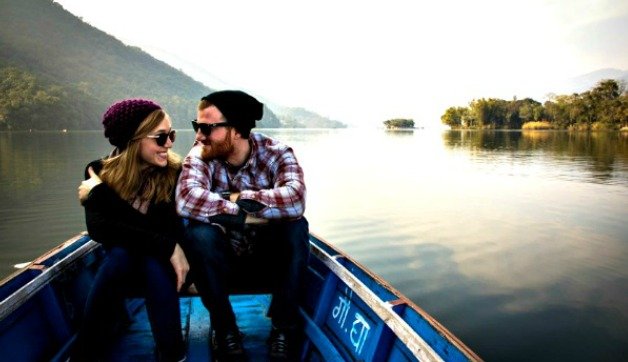 Girls, Ini 7 Hal Romantis yang Bisa Kamu Dapatkan dari Kekasih yang Suka Traveling. Duh, So Sweet