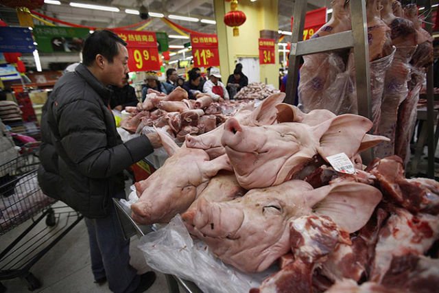 Heboh Daging Ular di Supermarket Kita, Ternyata Ada yang Lebih Seram Dijual di China