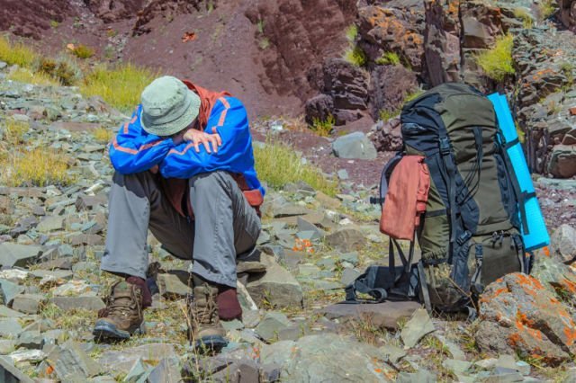 11 Pantangan Buat Para Pendaki Gunung yang FATAL Kalau Disepelekan!