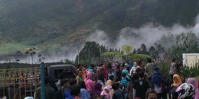 Kawah Sileri di Dataran Tinggi Dieng Meletup. Apa Kabar Event Dieng Culture Festival Bulan Depan?