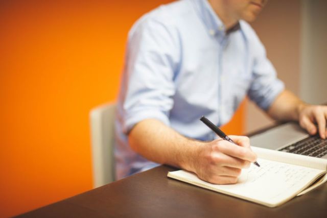 businessman-man-space-desk