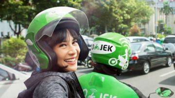 Duh, Begini Jadinya Kalau Driver Ojek Online Bapernya Sampai Dibawa Kerja