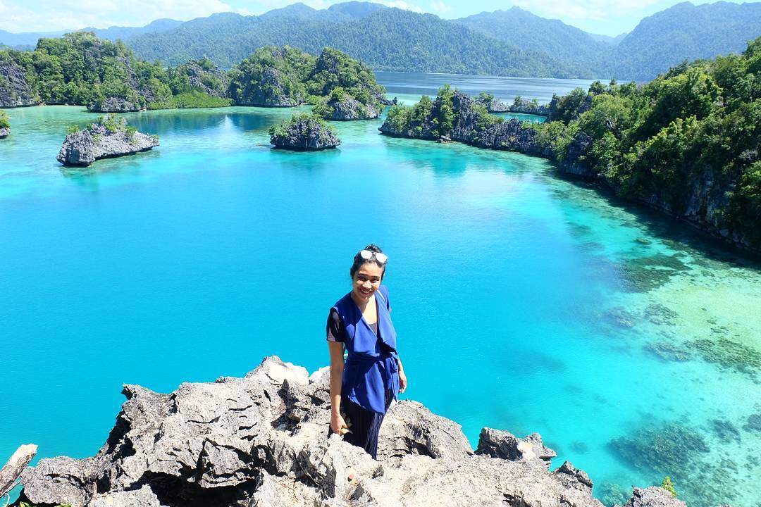 Menyibak Keindahan Teluk Cinta di Pulau Labengki. Pesona Surga Tersembunyi yang Tak Bisa Kamu Dustai!