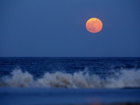 Gerhana Bulan Sebagian Akan Menyapa Indonesia pada 7-8 Agustus. Kamu Bisa Menyaksikannya di Tempat Ini!