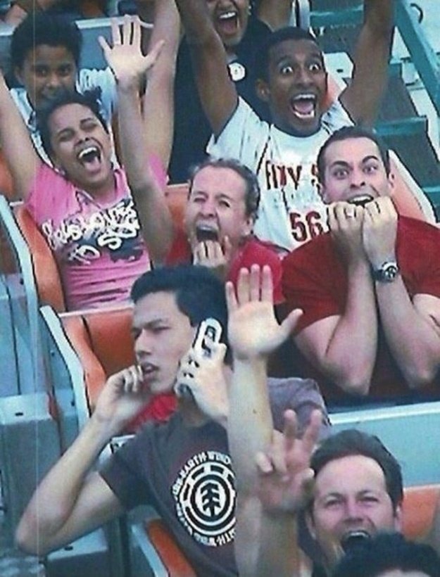 Kumpulan Foto Ekspresi Para Penunggang Roller Coaster. Asli Bisa Bikin Tertawa Ngakak Lihat Mereka