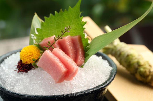 Sashimi Buri