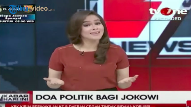 Dianggap Menyindir Jokowi, Presenter TV One Dihujat oleh Warganet. Emang Harus Hati-Hati Sih!