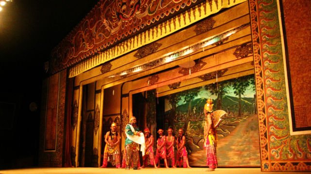 Teater sudah di mulai