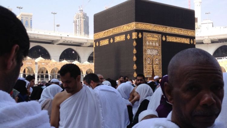 Hal-Hal yang Tak Pernah Diceritakan Teman atau Saudara Kita ketika Pulang Umrah #HipweeJurnal