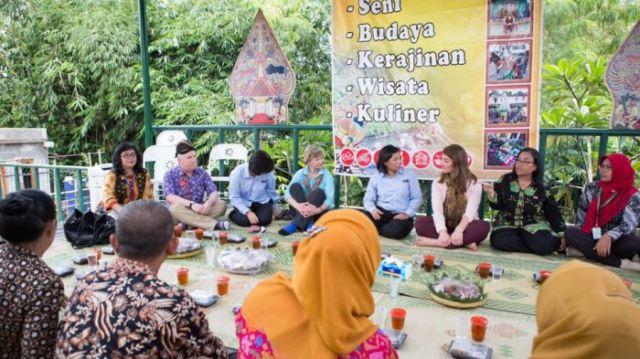 Begini Cara Orang Terkaya Dunia, Bill Gates, Mengisi Waktu Liburannya. Inspiratif dan Sederhana!