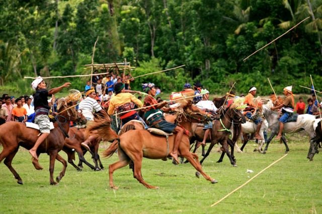 6 Perbandingan Sumba dengan Maldives. Ternyata Nggak Kalah!