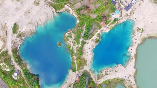 Telaga Biru Cigaru, Danau Berwarna Biru yang Sejuk Dipandang. Destinasi yang Nge-Hits di Tangerang!