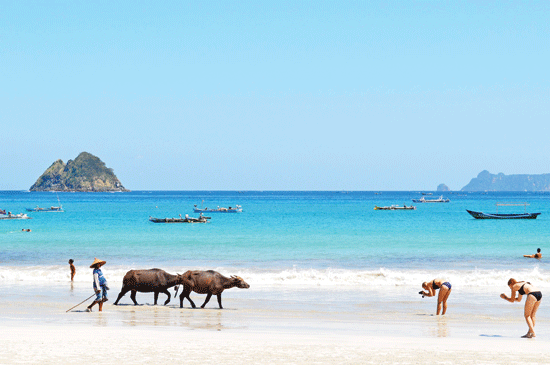 Ternyata Ada Pulau Terlarang di Lombok. Mitosnya, Semua yang Datang ke Sana Akan Mati!