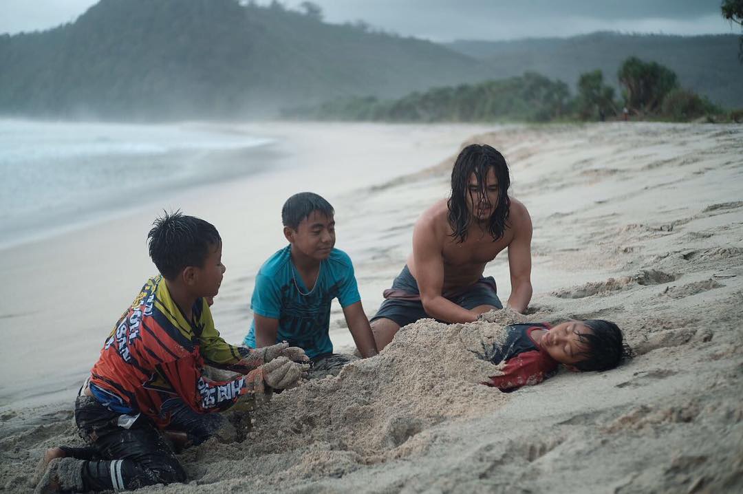 Sebelum Kamu Berkeliling Dunia, Kenapa Sih Nggak Kepikiran Buat Menjelajahi Seluruh Indonesia?