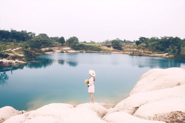 Telaga Biru Cigaru, Danau Berwarna Biru yang Sejuk Dipandang. Destinasi yang Nge-Hits di Tangerang!