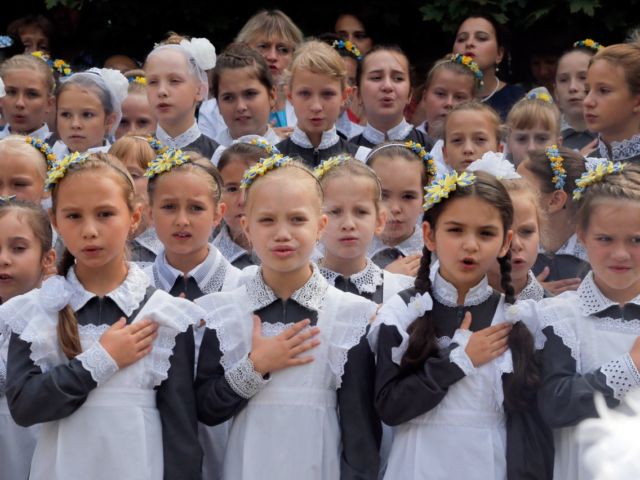 15 Seragam Sekolah Paling Keren dari Seluruh Dunia. Unik dan Sangat Bersahaja!