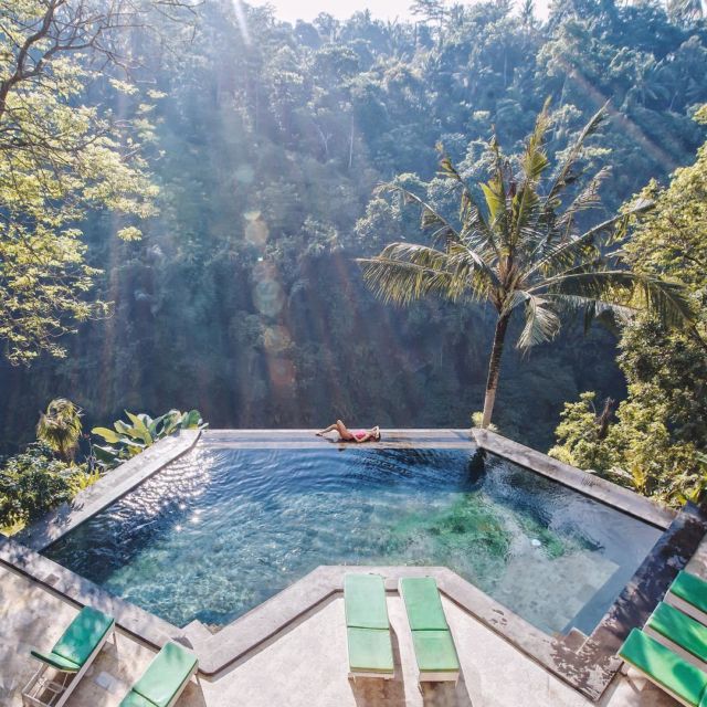 Hotel di Bali dengan Infinity Pool