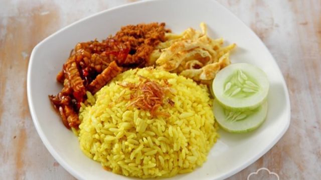 Nasi kuning oh Nasi Kuning