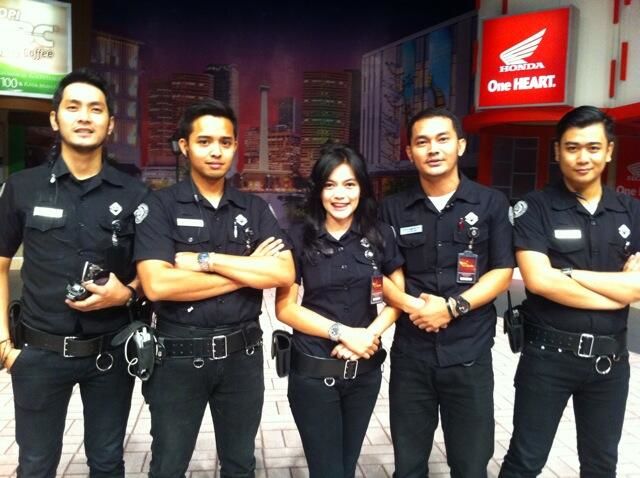 SERAGAM TRANS TV