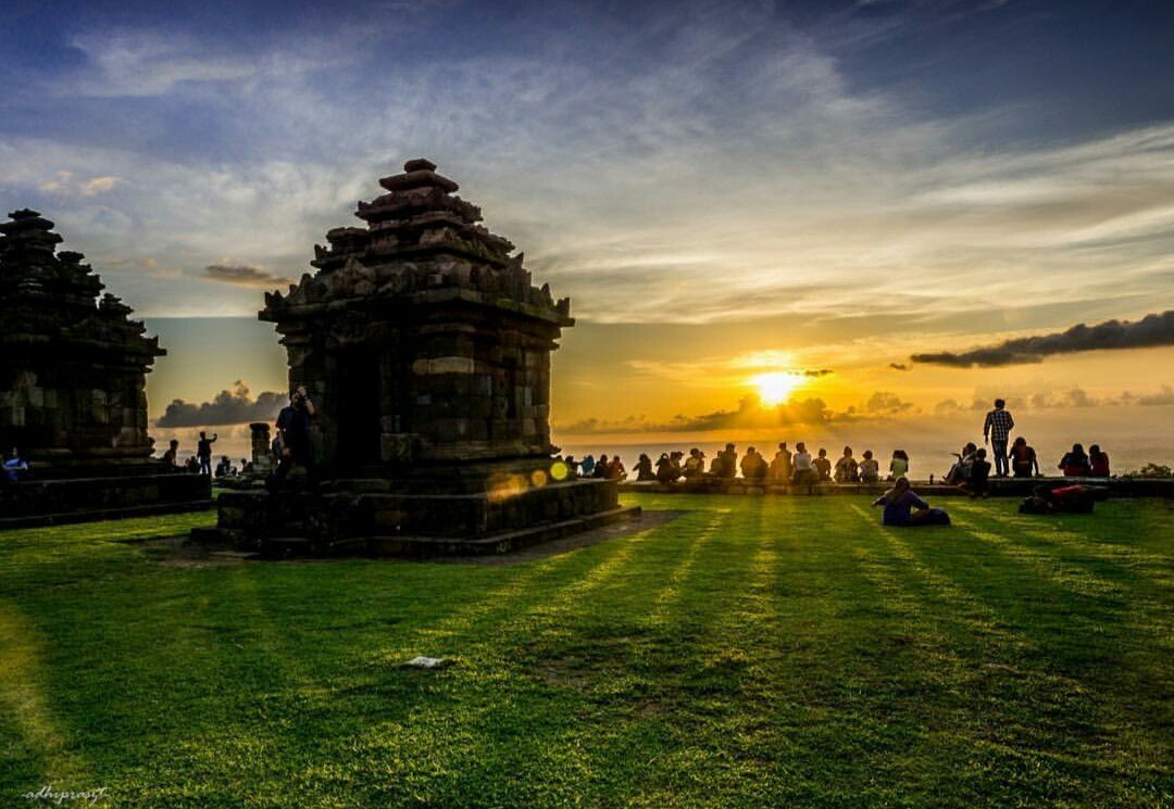 Sunset Menawan di Candi Ijo Yogyakarta dengan Harga Tiket Masuk Terjangkau