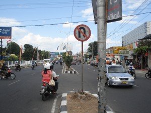 Dilarang putar balik