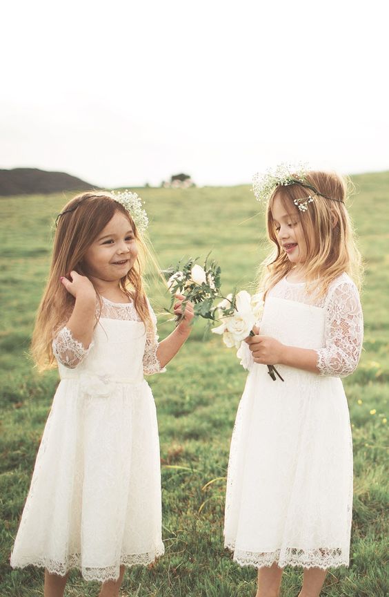 14 Inspirasi Gaun Flower Girl untuk Hari Pernikahanmu Nanti. Lihatnya Bikin Gemas!