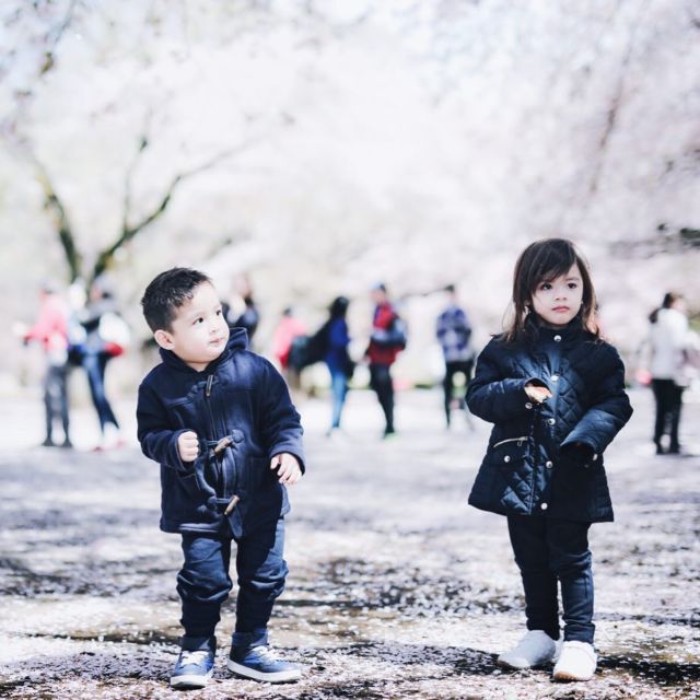 Galeri 12 Potret si Kembar Zac dan Zoe Anak Jonathan Frizzy. Selain Lucu, Mereka Juga Stylish Abis