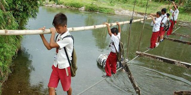 15 Seragam Sekolah Paling Keren dari Seluruh Dunia. Unik dan Sangat Bersahaja!