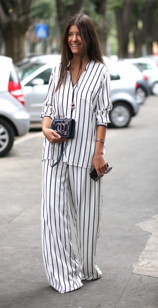 14 Inspirasi Busana Piyama 'Pajama Style' untuk Bepergian ke Luar Rumah. Because Why Not?!