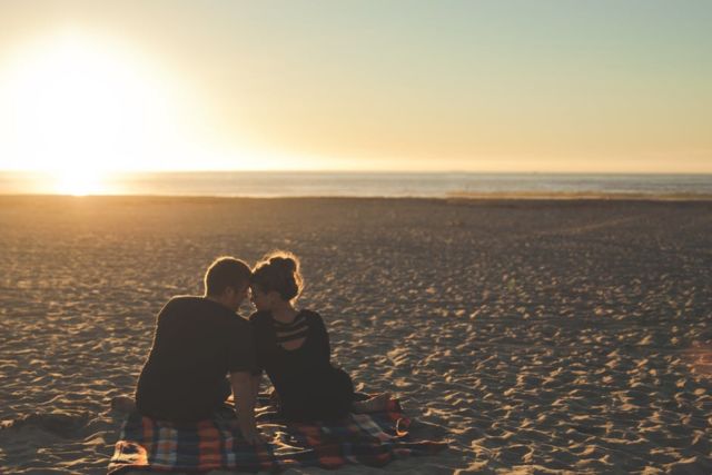 sunset-beach-couple-love