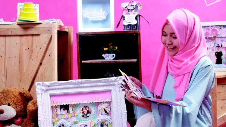 Pengen Belajar Bisnis Scrapbook? Yuk Ikutin 6 Tips dari Levia Indaka, Owner Indaka Scrapbook