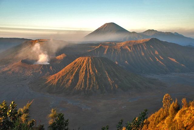 Gunungnya film 5cm nih