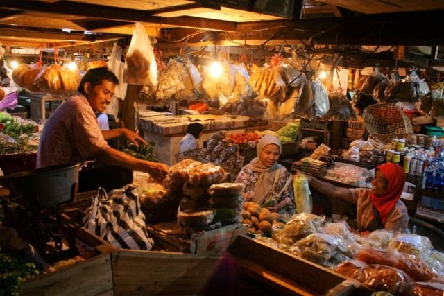 Harga di pasar tradisional cenderung lebih murah