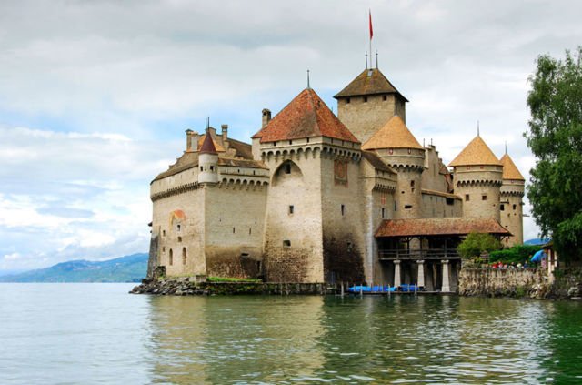 Chateau De Chillon